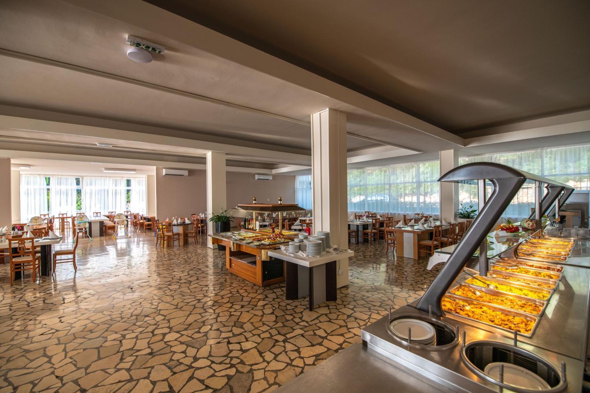 Horizont Resort Pula Buitenkant foto